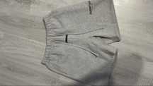 Сиви шорти essentials shorts