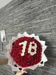 Buchet 101 personalizat cu cifra