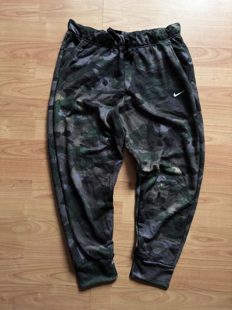 Pantaloni pants sweats joggers Nike Dri-Fit camo femei poliester