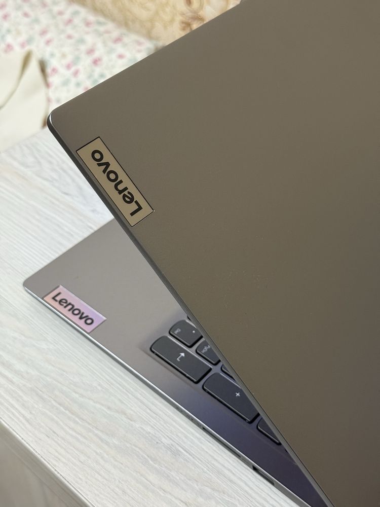 Ноутбук новый Lenovo