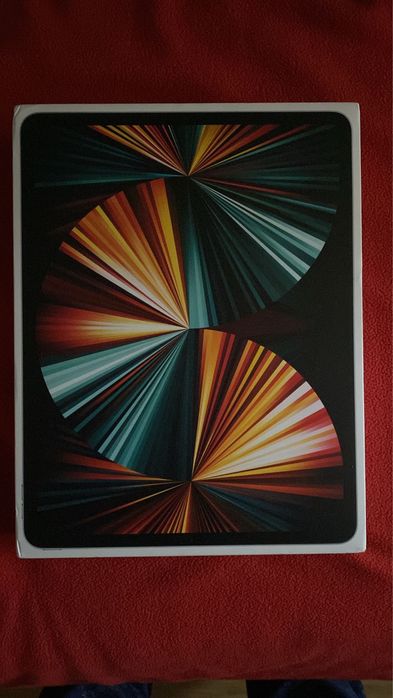 Apple iPad Pro 12.9-inch (5th Generation) Wi-Fi + Cellular 256 GB