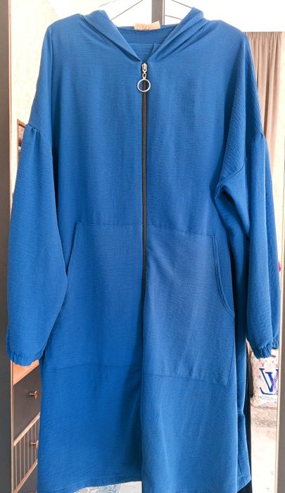 To‘mni sini rangli turetski ayollar olimpiyka  — kapishonkali, rezin