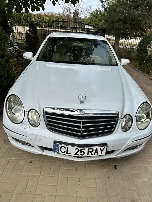 Vind Mercedes E200 2,2 diesel full , trapa