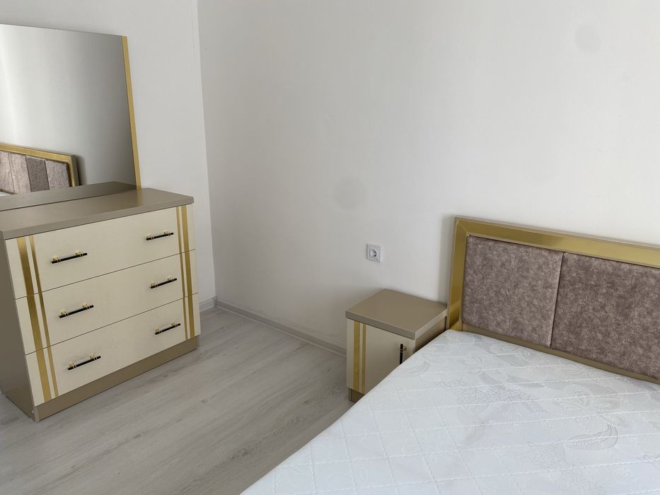 Сергели, Янги Дарҳон 3/11/16. Мебел ва техникалари билан сотилади