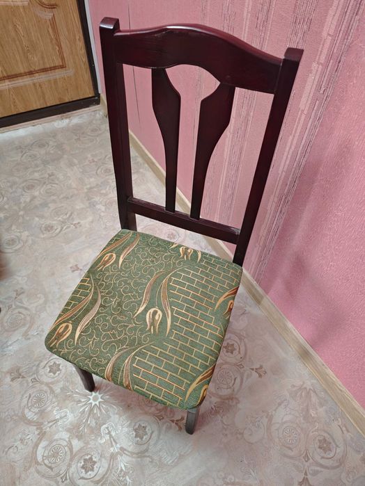 Продам 3 деревянных стула бу в отличном состоянии