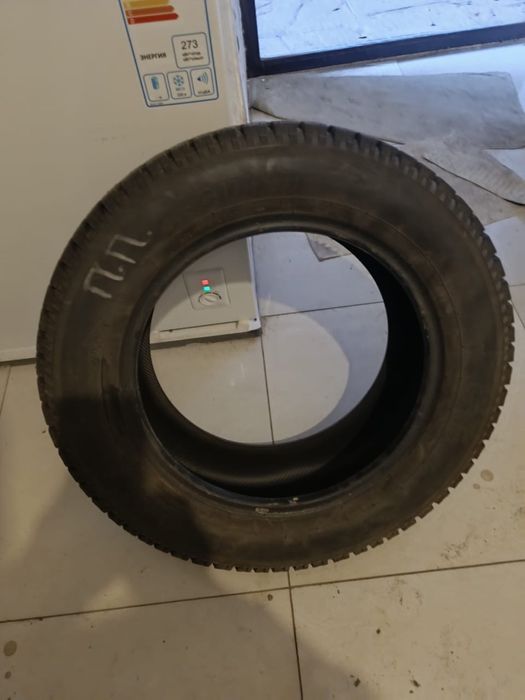Зимние резины 215/60/16
