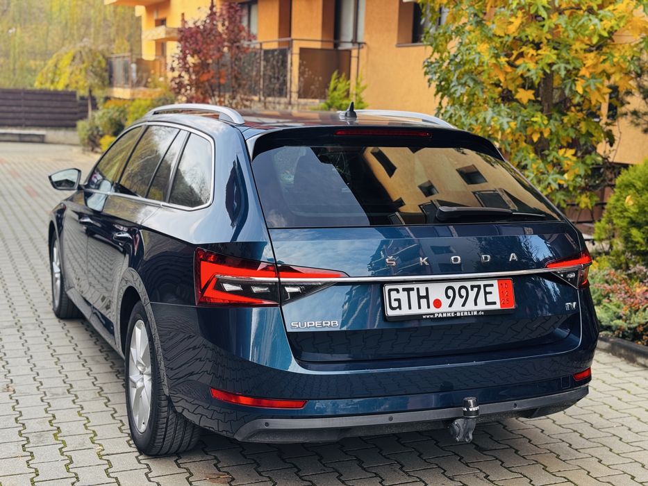 Skoda Superb Plug-in Hibrid/Bord virtual/Line assist