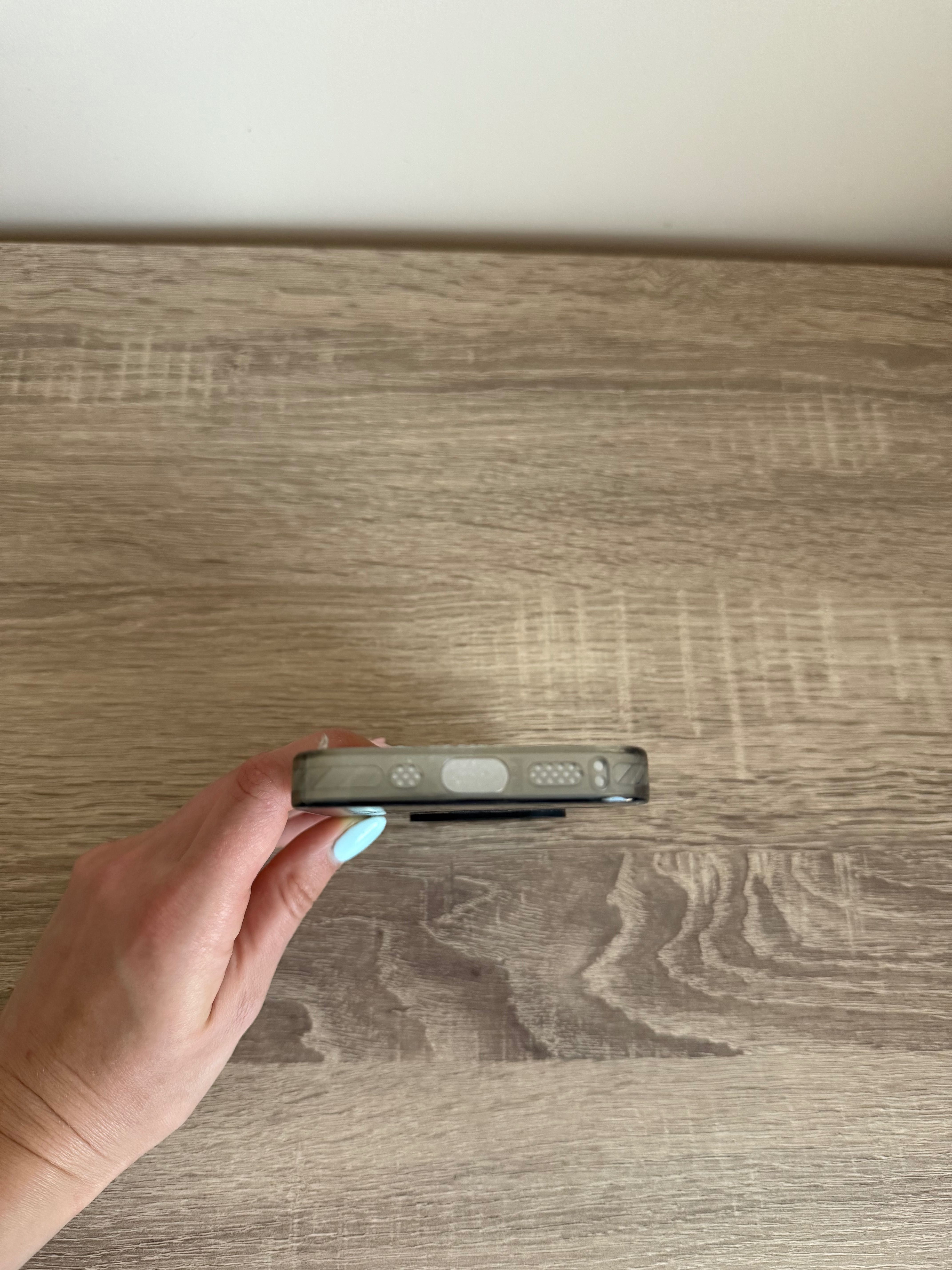 Кейс за iPhone 15 pro