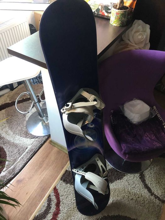 Placa Snowboard  Escape 146 cu legaturi stare perfecta