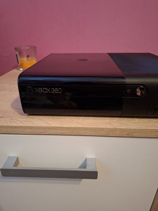 Xbox360 series E slim