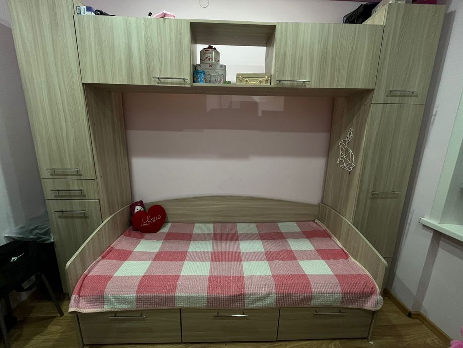 Продам недорого мебель