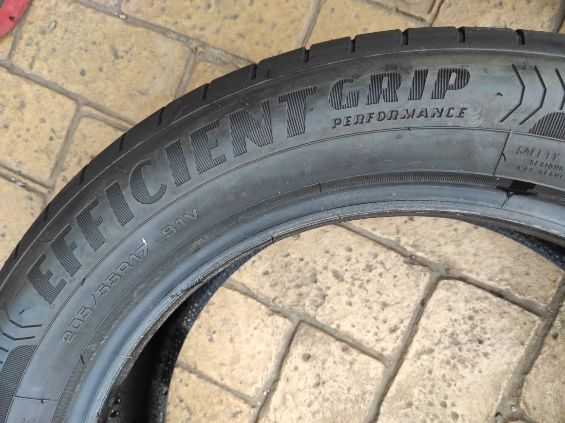 Нови гуми Good year 205/55/17 Efficient grip Performance