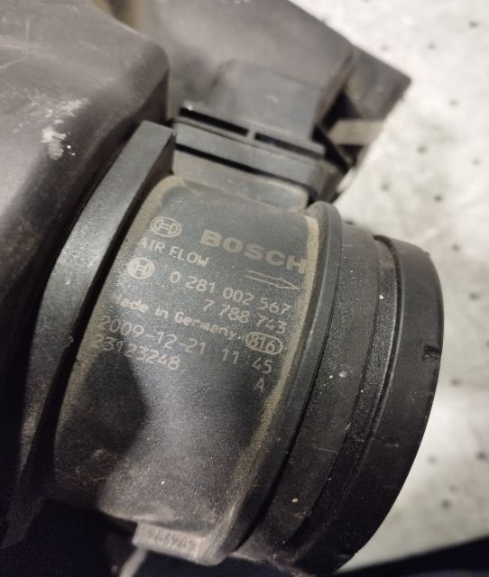 Debitmetru aer 0 281 002 567 BMW Seria 1 E87 seria Hatchback 120d MT