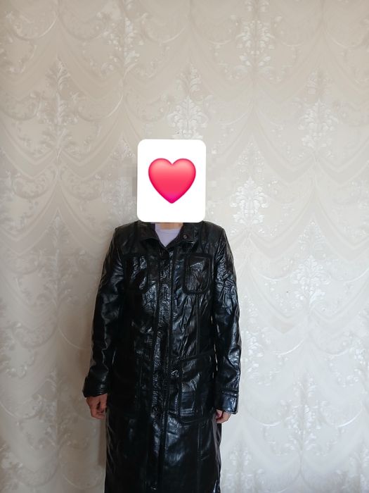 Продам кожаный плащ  в хорошем состоянии