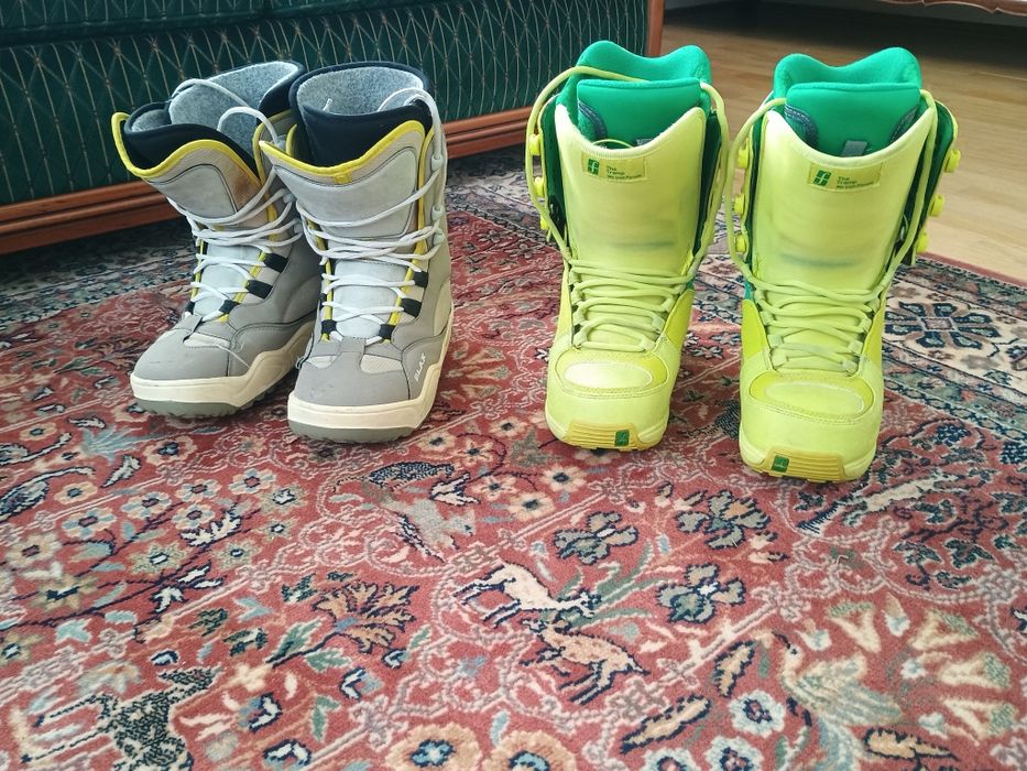Vând boots snowboard