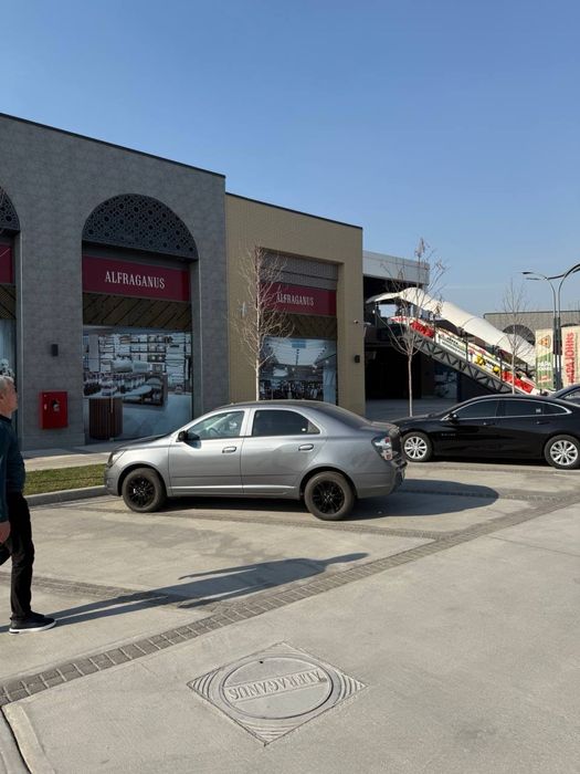 Альфраганус нежилое помещение 61кв.м коробка первая линия срочно