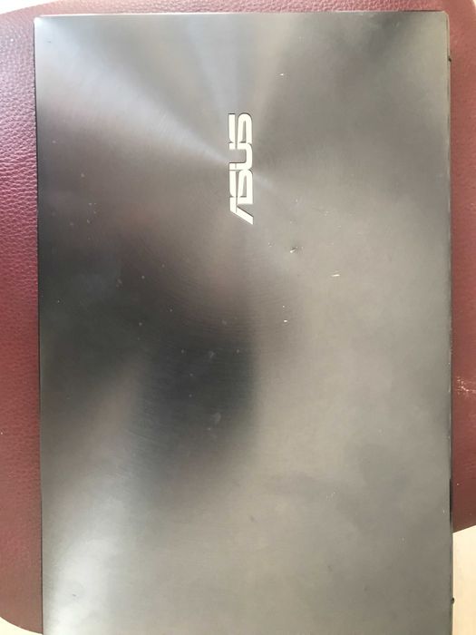 Laptop Asus U425EA