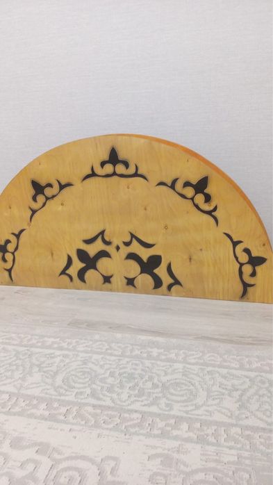 Круглое стол продается