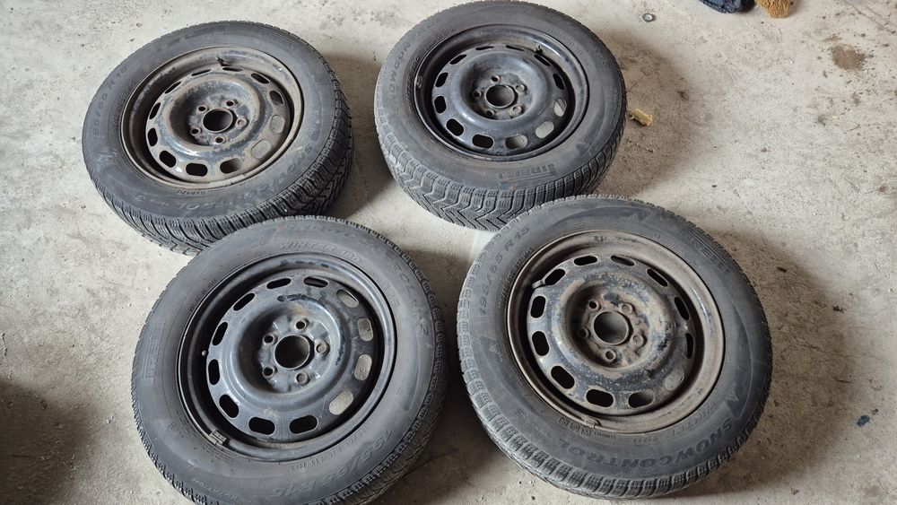 195/65 R15 set 4 anvelope iarna Megane 3 cu jante din otel