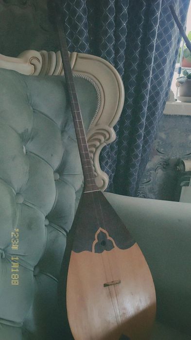 Домбра срочно продам