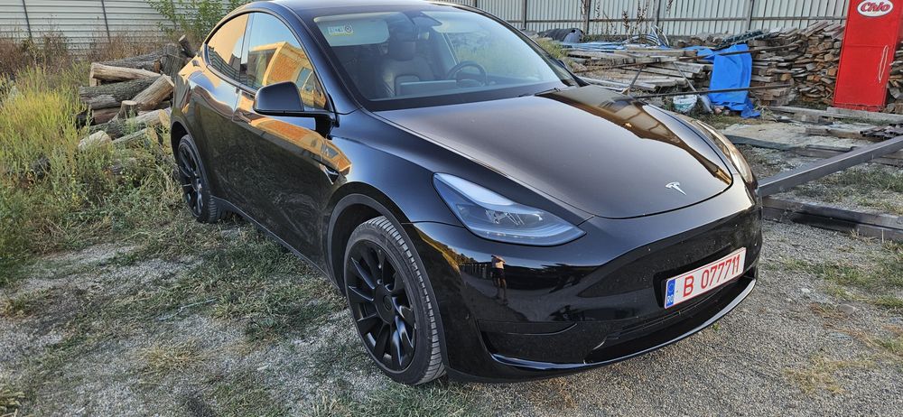 Vand Tesla Model Y SR 2024 24000km