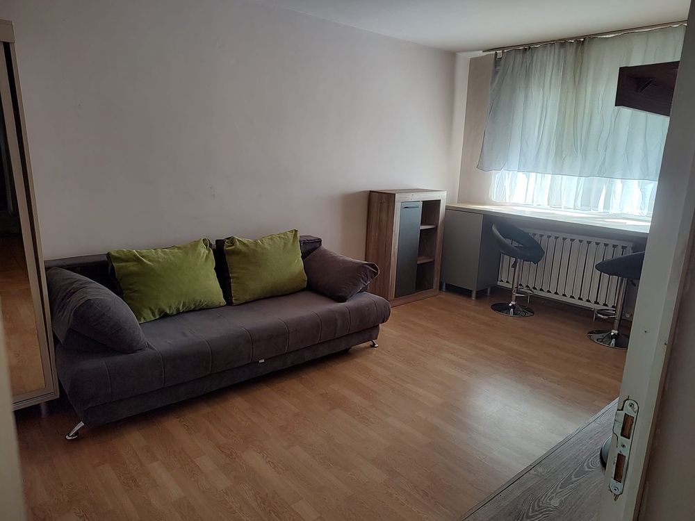 Apartament parter de inchiriat