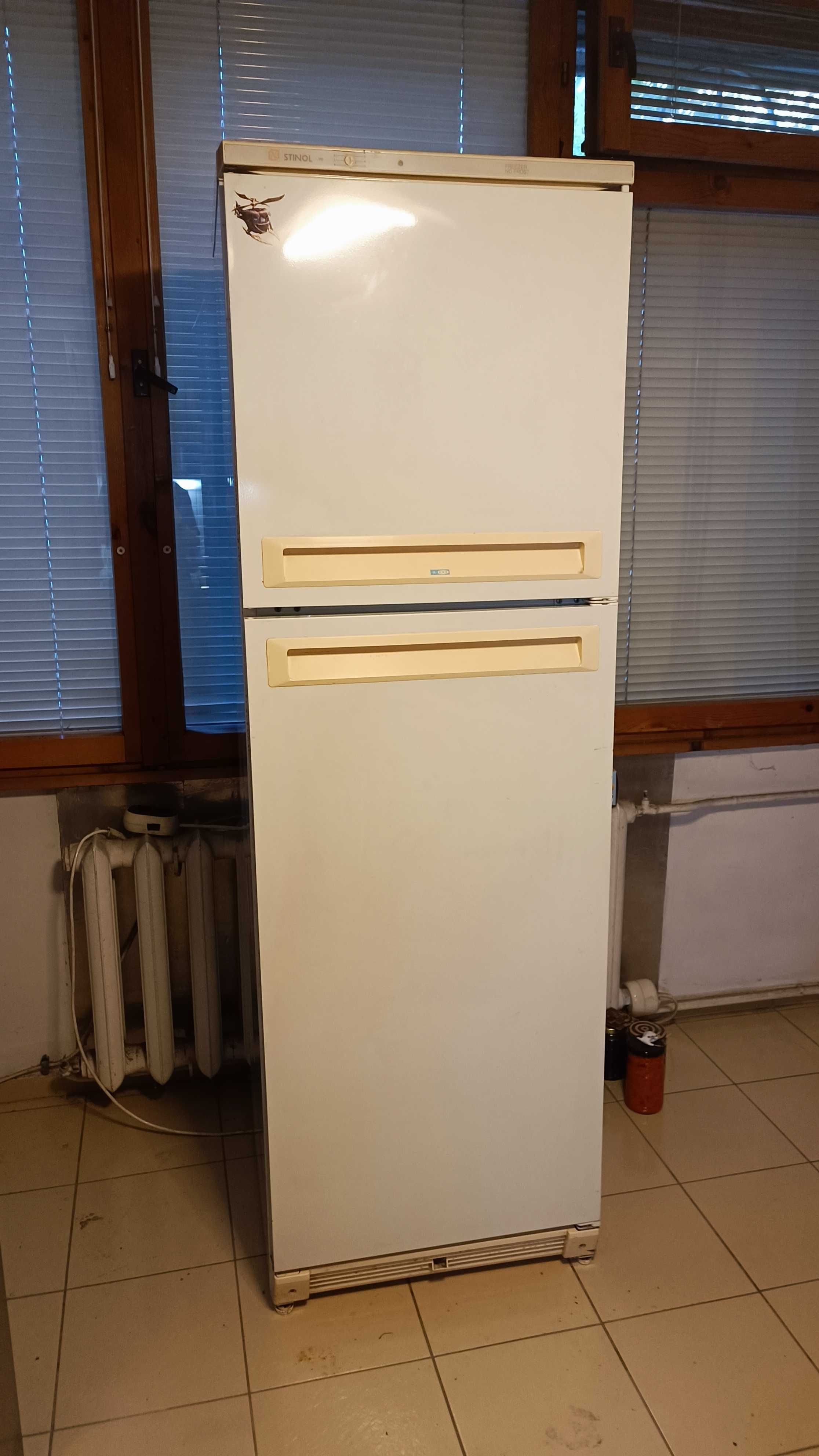 Хладилник с фризер STINOL - 315л, 185см