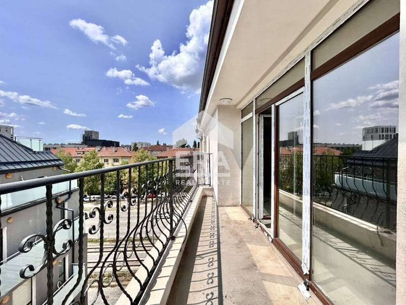 Продава се Четиристаен апартамент в София, Красно село - 128 кв.м за 2500 €/кв.м - Снимка #3