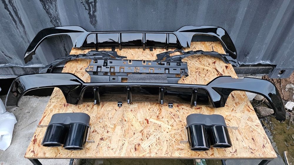 Диффузор в задний бампер BMW G20 M Performance