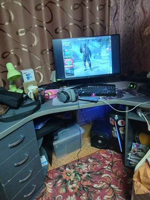 Отдам Компьютерный стол