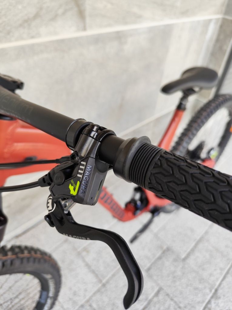 Propain Tyee 2022 – RockShox Lyrik Ultimate
