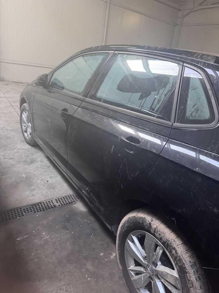 Usa stanga fata spate volkswagen polo aw 2018