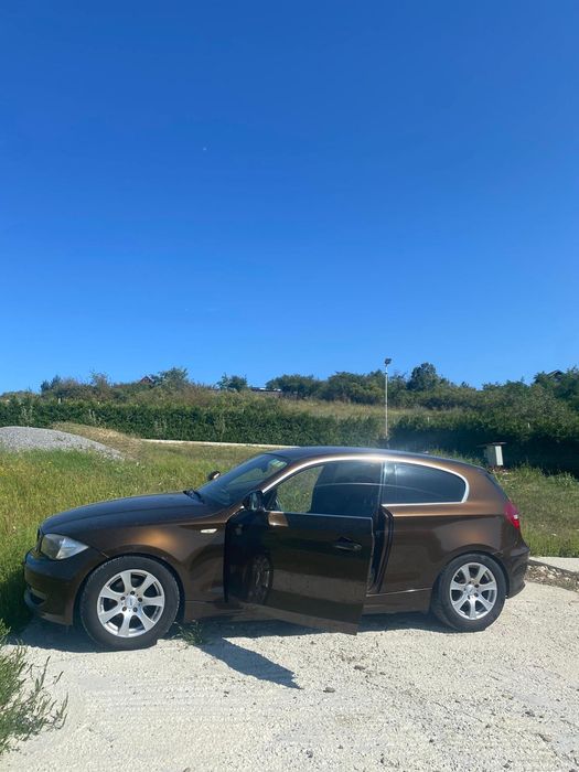 BMW seria 1 Euro 5 2009
Descriere: 
Vând BMW seria 1 adus