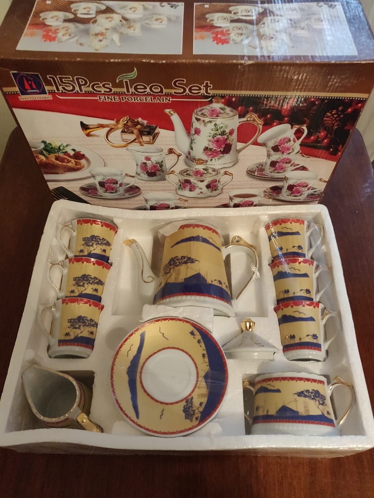 Vand set de ceai fine porcelain nou