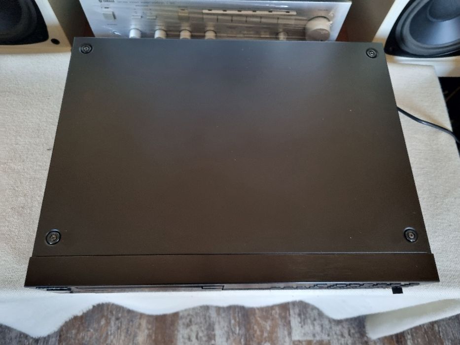 Sony CDP-991. Perfect functional. Impecabil.