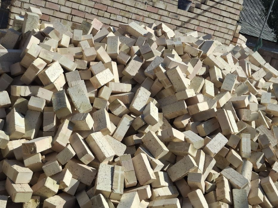 Keramika pishgan gʻisht