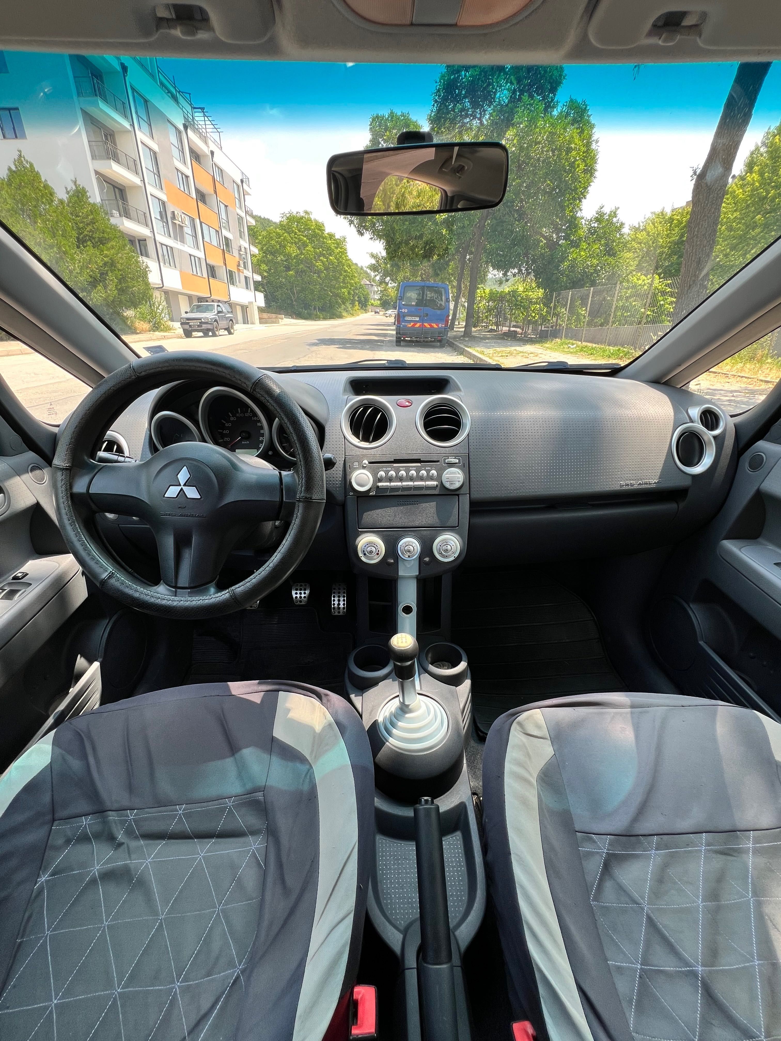 Mitsubishi Colt бензин 1.1 12V 2004 г.