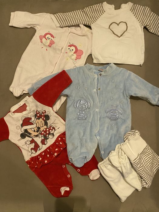 Лот бебешки дрехи 0-3 месеца
