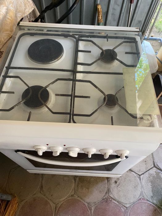 Срочно продам в хорошем состоянии кухонная плита