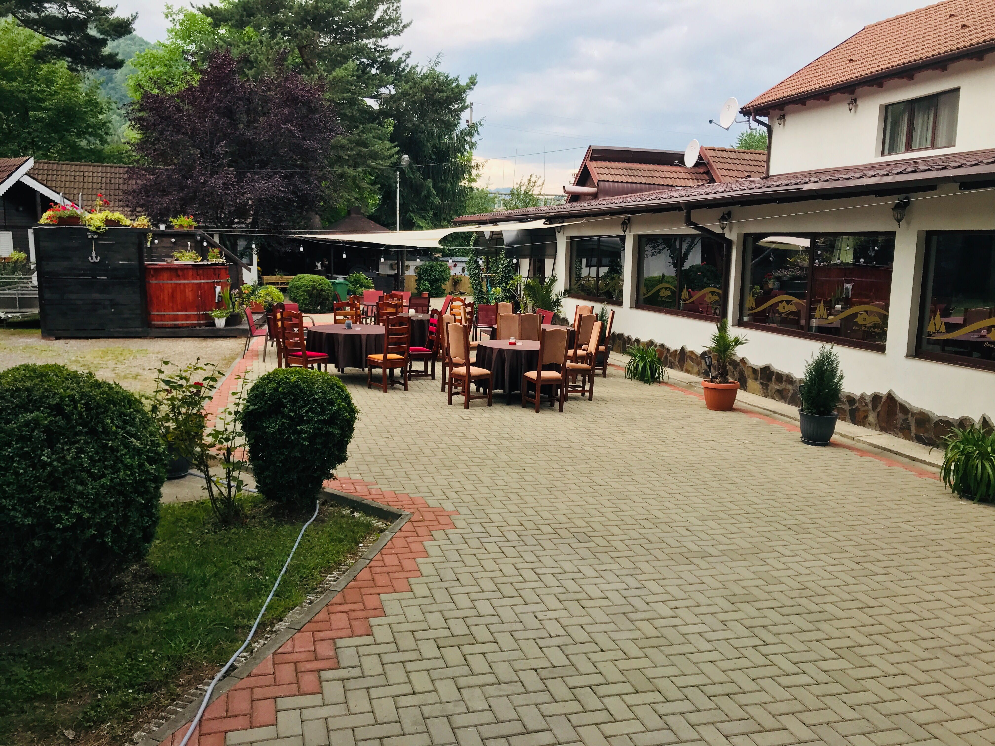 Camping rulote și autorulote Ciobanus Asau