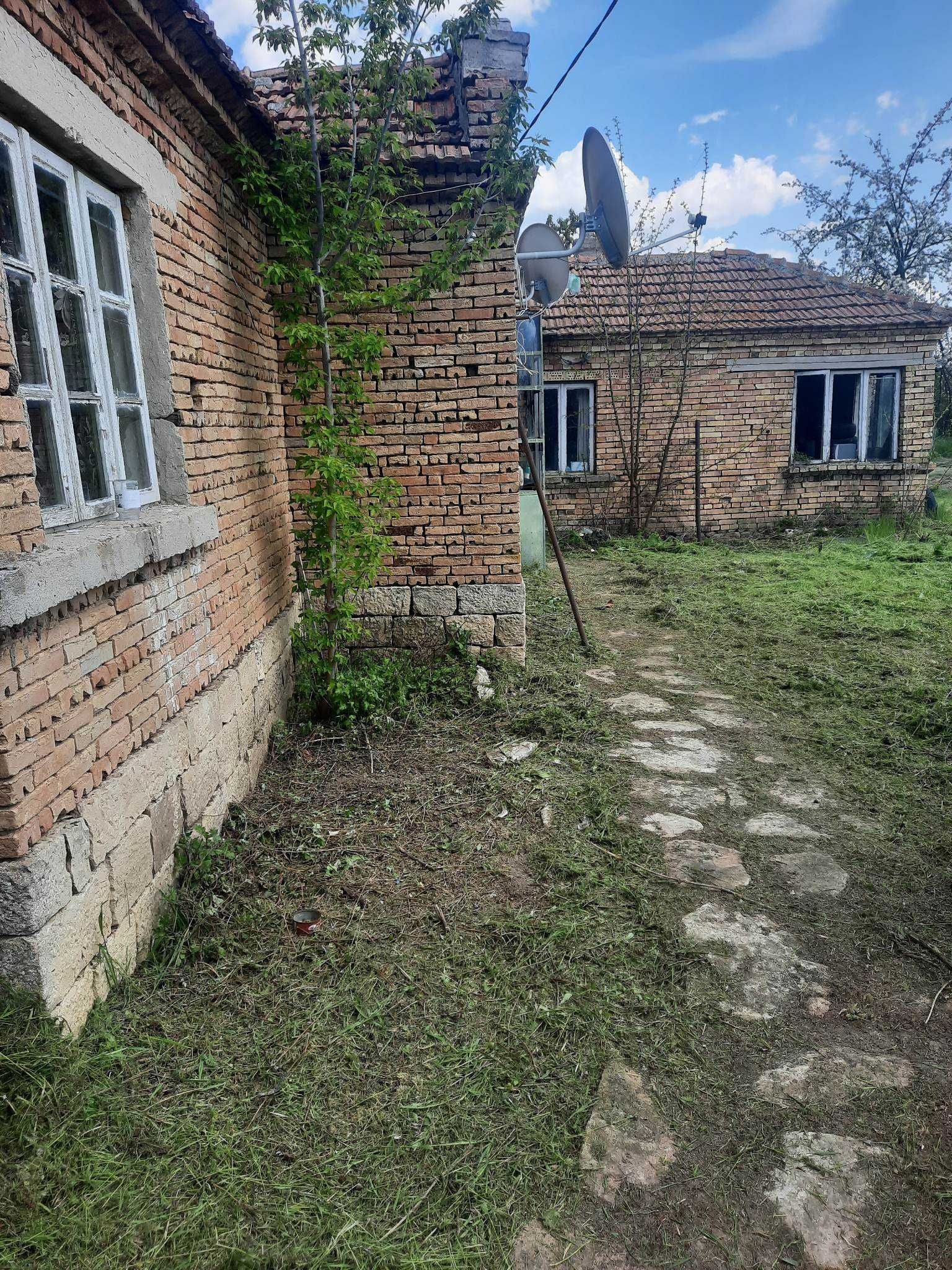 Къща в село Белоградец