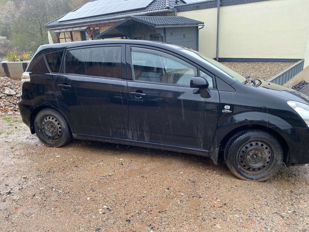 Toyota Corola Verso DCAT-Тойота Корола версо