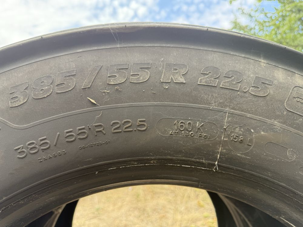 2 броя 385/55r22.5 Michelin dot 4123