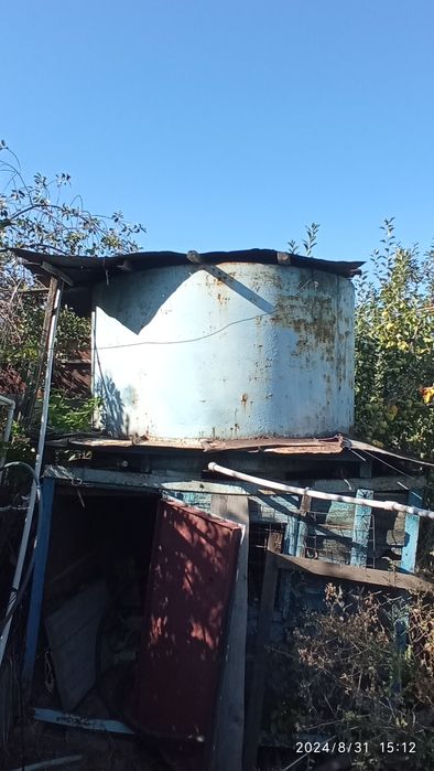 Продам бочку для полива