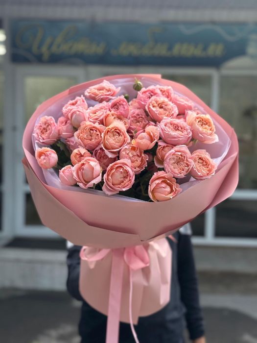 Гвоздика, пионы голландские