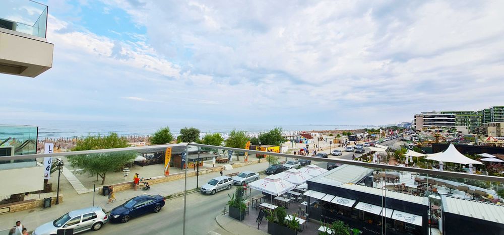 Apartament de închiriat în Mamaia Nord - decomandat