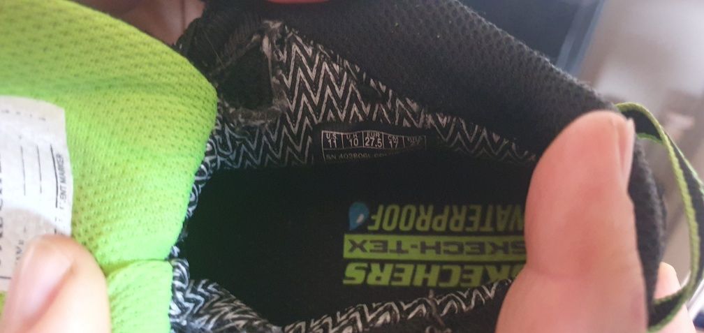 Skechers 27.5 номер детски боти скечерс 27 номер запзени  непромокаеми