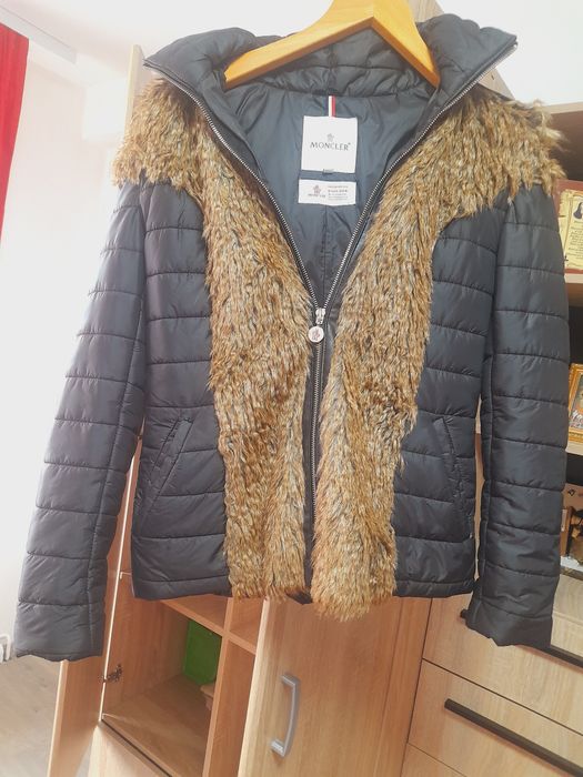 Geacă Moncler cu blaniță