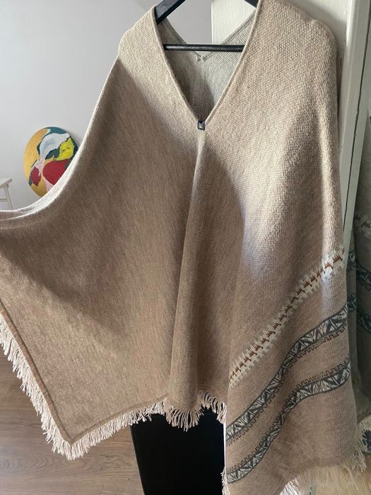 Poncho/ Capa din Peru 100% baby alpaca, cu 2 fețe