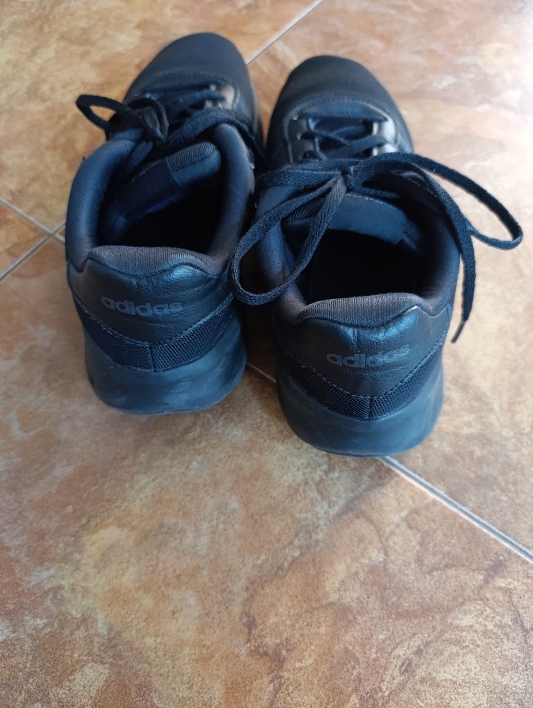 Маратонки Adidas
